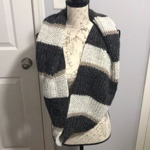 American Eagle Infinity Scarf